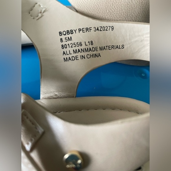 Jones New York Tan Thong Sandals Size 8.5 - Picture 8 of 11